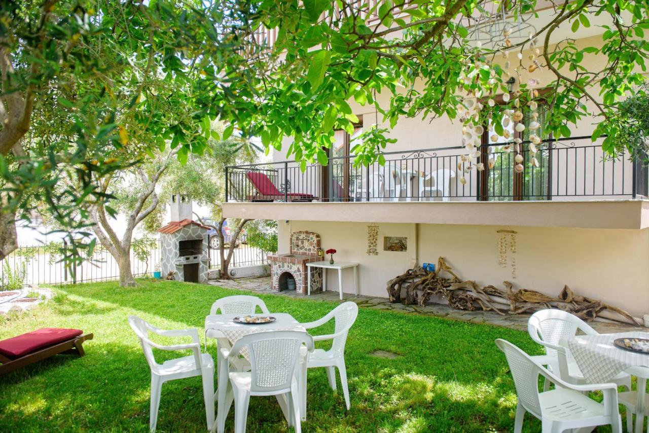 Dili Apartments Ierissós Zewnętrze zdjęcie