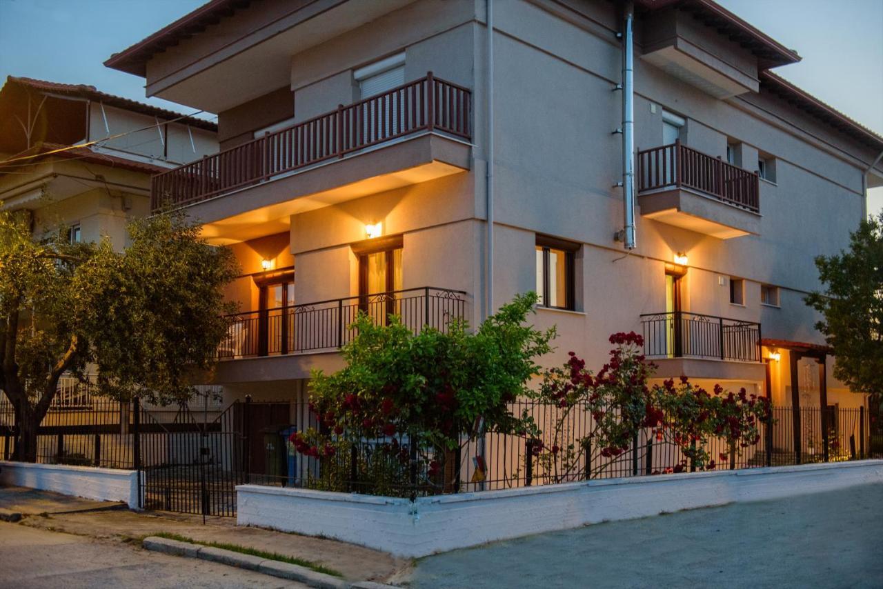 Dili Apartments Ierissós Zewnętrze zdjęcie