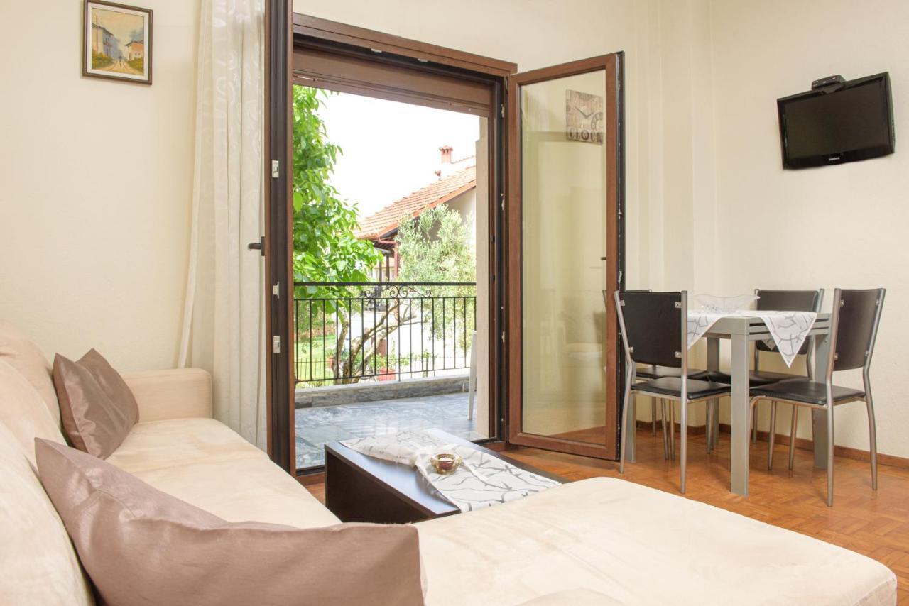 Dili Apartments Ierissós Zewnętrze zdjęcie